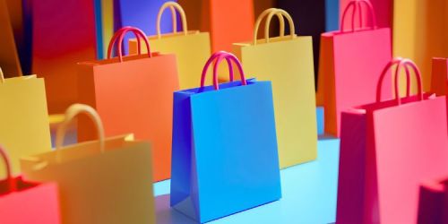 Des sacs en papier kraft colorés