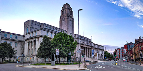Le fronton de l'Université de Leeds